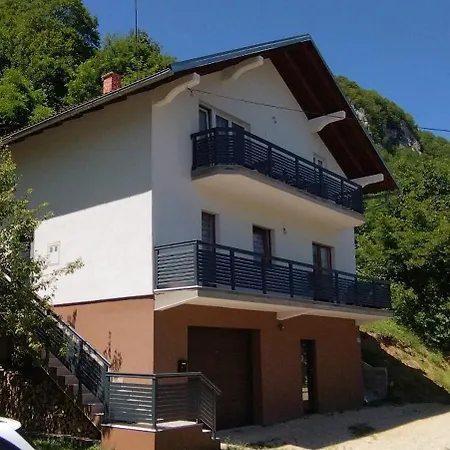 Pijavice Apartman Jajca